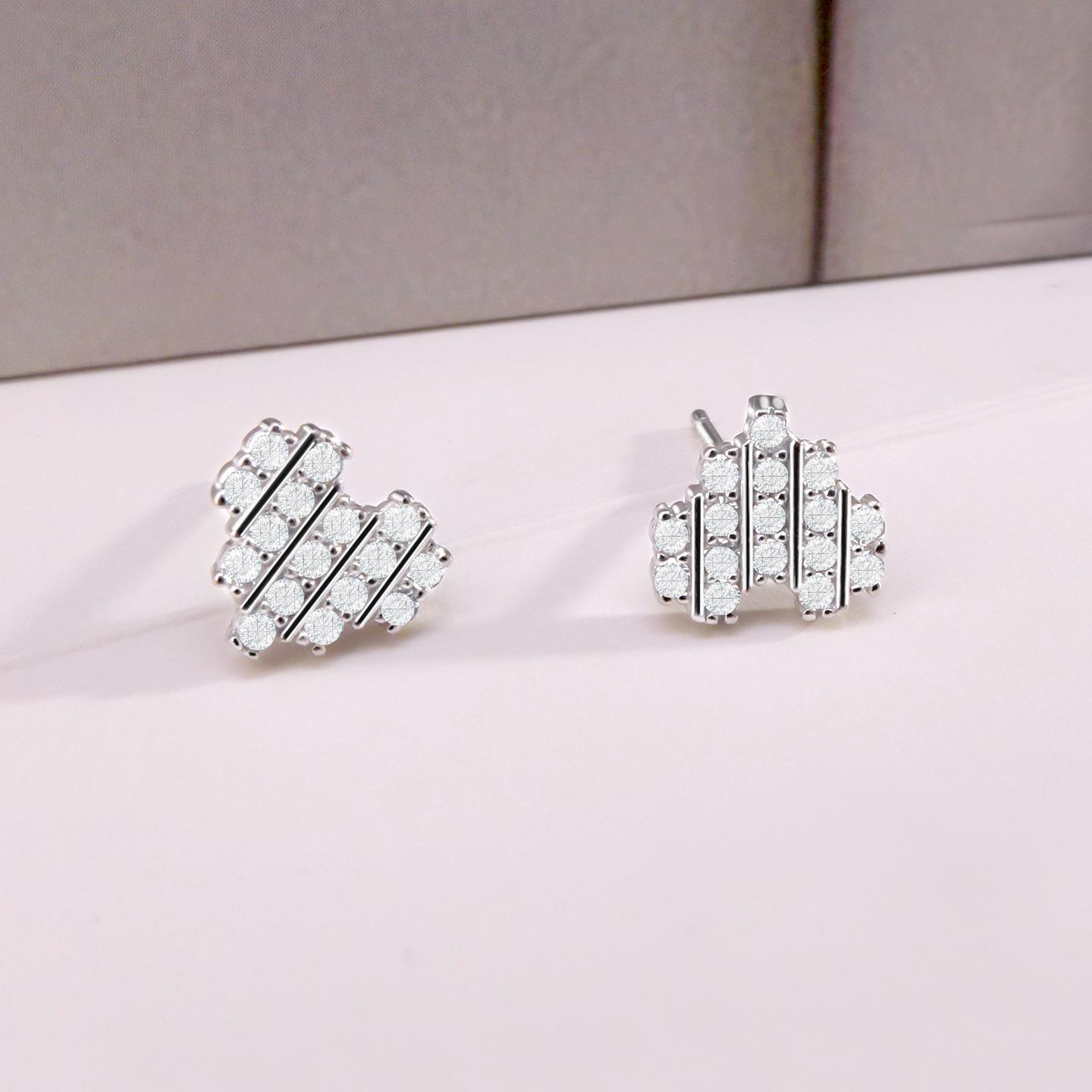S925 Sterling Silver Heart-Shaped Full Diamond Stud Earrings S925 Silver