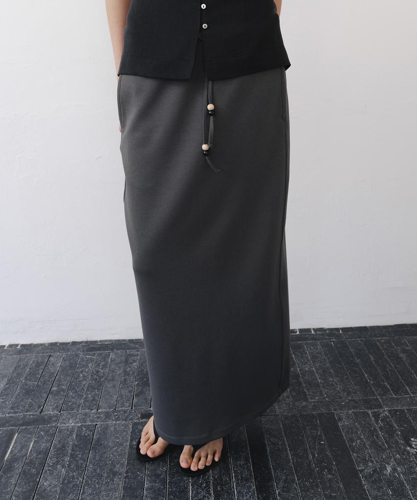 After Glow Wood Detail Drawstring Maxi Skirt_Charcoal