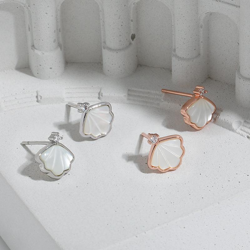 Send Girlfriend Earrings for Life, Earrings, Anti-allergic Needles, High-end Temperament, Simple White Fritillary Earrings