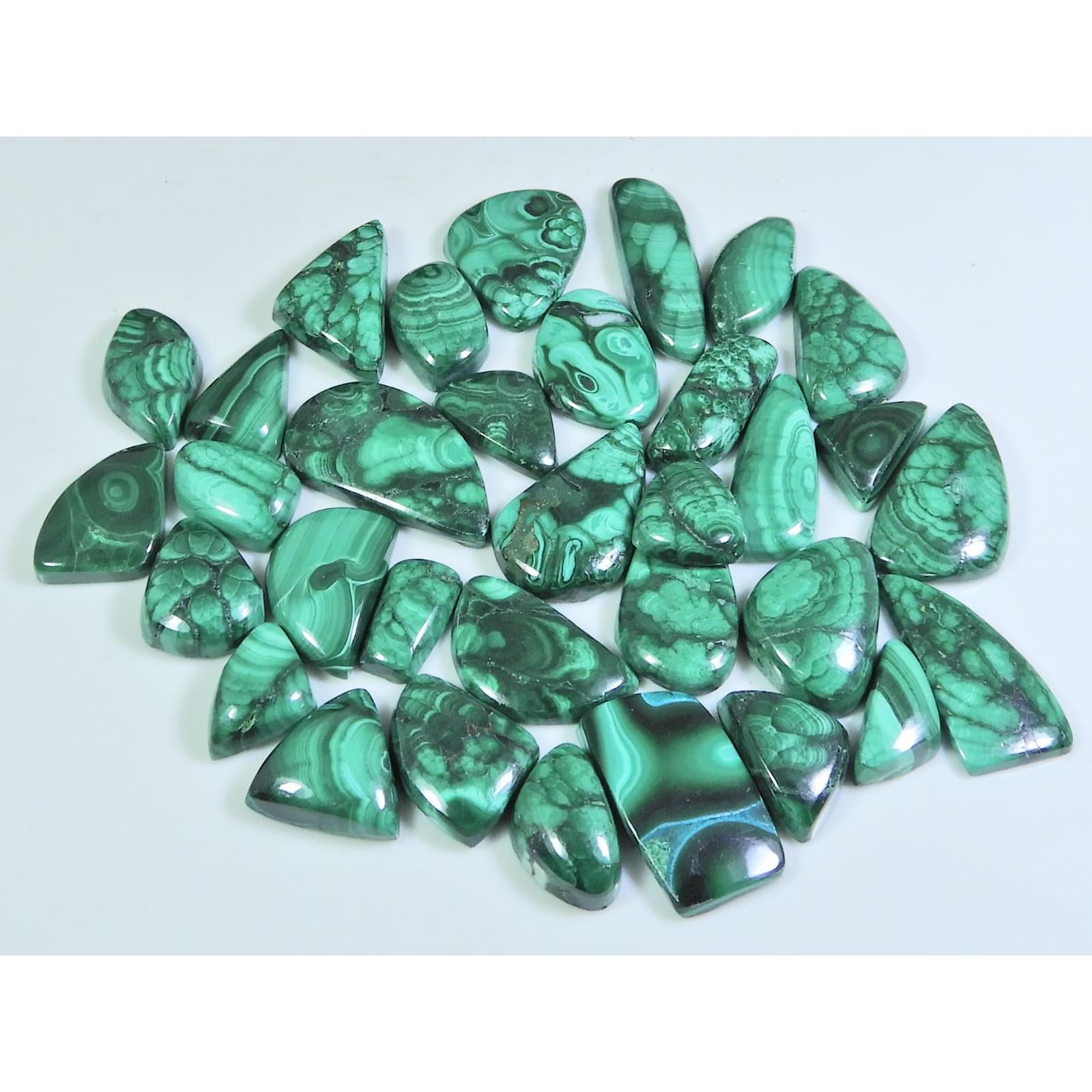 

225Cts. Кольцо из натурального зеленого малахита, размер, причудливый кабошон, лот 33 шт., C-277