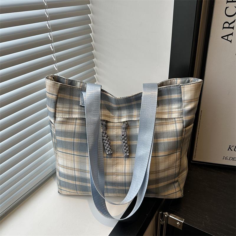 Premium casual plaid beautiful portable tote bag new fashion versatile shoulder bag underarm bag women's bag