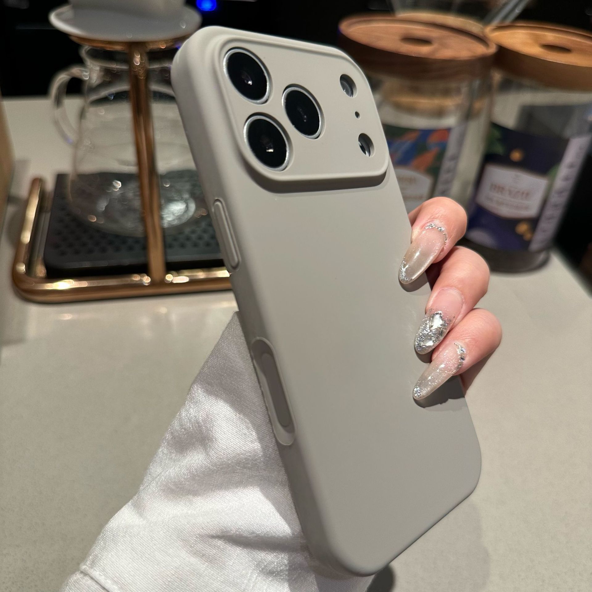 

Чохол для телефону з чистого рідкого силікону для Apple iPhone 17 Pro Max - М який силіконовий протиударний простий повний чохол на iPhone 16/15/14/13/12/11/Pro/Plus/ProMax iPhone17promax світло-сірого кольору