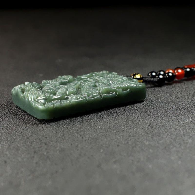 Natürliche Hetian Jade Drachen Anhänger Halskette, Grüne Qing Jade geschnitztes Tier Totem Amulett, Chinesischer Stil Jade Plakette für Männer Frauen