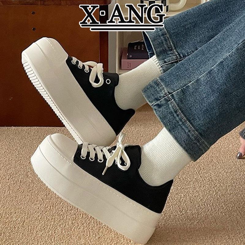 

Leather little white shoes women s thick-soled heightening women s shoes spring 2025 new board shoes casual sports shoes bread shoes 35