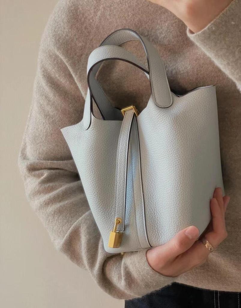 Bolso de Cubo para Mujer de Cuero Importado de Piel de Vaca Cosido a Mano con Grano Lichi