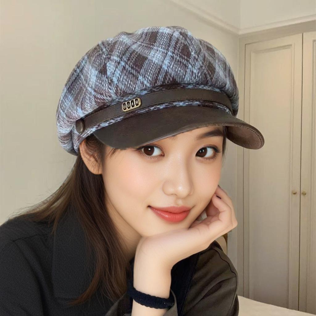 Retro plaid octagonal hat female autumn and winter Maillard wears a leather-brimmed newsboy hat to show her face, a small painter beret