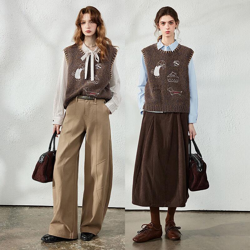 CHUYU Vintage Contrast Trim Crew Neck Embroidered Knit Vest