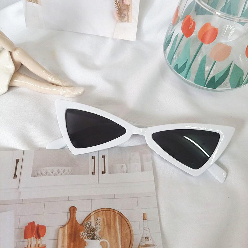 Sexy Cat Eye Triangle Sunglasses Retro Female UV400 Sun Glasses Streetwear Fashion Trendy Eyewear