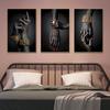 Afrikanische Frau Leinwand Wand Kunst Malerei Poster und Drucke schwarze Frau hält Gold Schmuck Bild für Wohnzimmer Home Decor