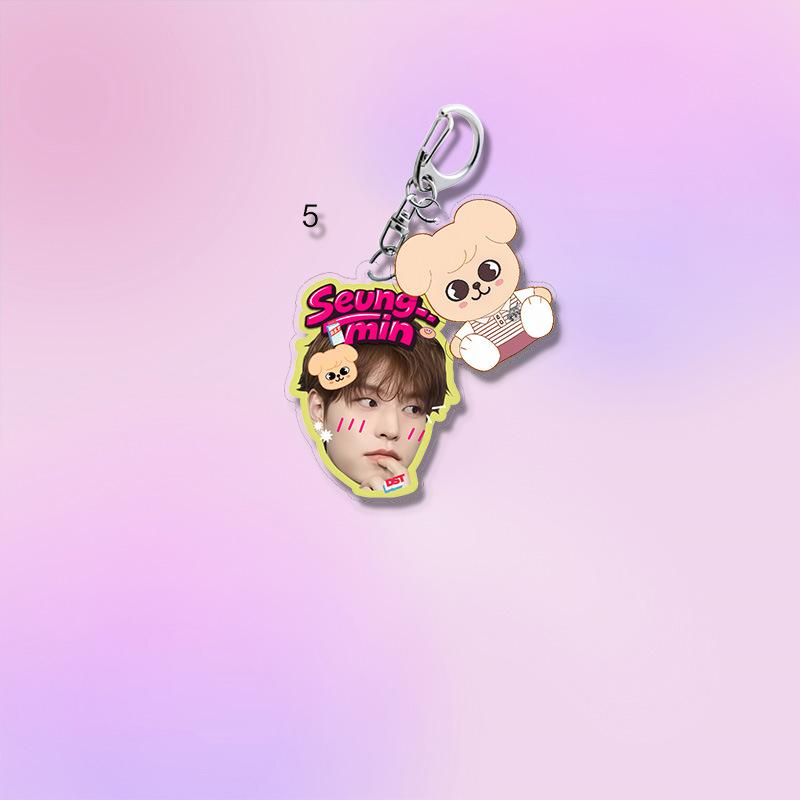 1pc Kpop Stray Kids Acrylic Keychain Cute Cartoon Figure SKZOO Doll Multi Pendant Keyring, Hyunjin Felix Bang Chan Lee Know Bag Charm Accessories