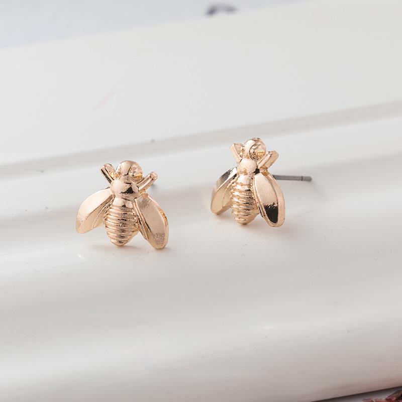 European and American Women's Creative Bee Earrings