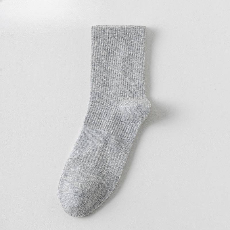 

Long-staple Cotton Black and White Socks, Men s and Women s Mid-calf Socks, Pure Cotton Antibacterial and Deodorant Mesh Waist Cinched Sports Socks 1 pair
