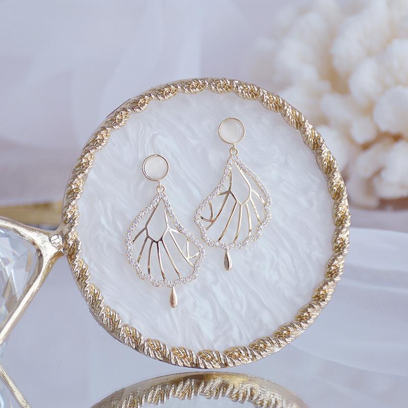 JUWANG Luxury Plated 14K Real Gold Leaves Earring Delicate Micro Inlaid Cubic Zircon CZ Stud Earrings Wedding Jewelry Pendant