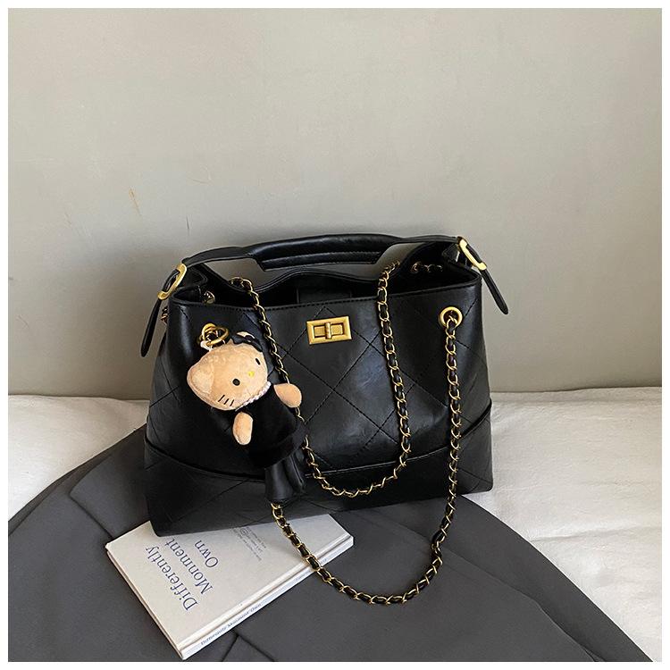 High-value Large-capacity Bag Women's New Retro Suede Diamond Chain Crossbody Bag Shoulder Bucket Bag