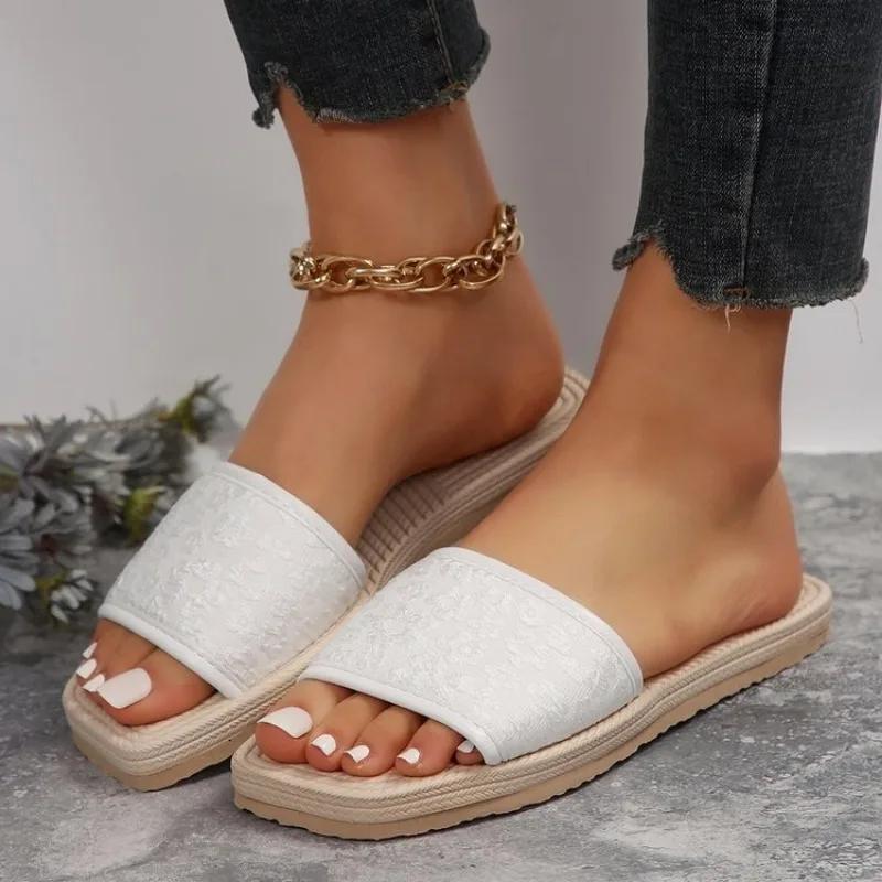2024 Dammodetrend halkfria slitstarka bekväma mjukbottnade platta sandaler flip-flops zapatos de mujer damskor sandaler