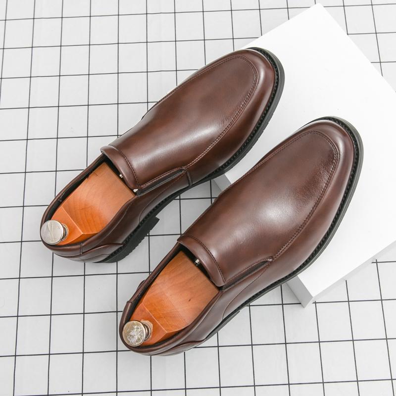 Fashion Spring/ Autumn Hot Selling Men Comfortable Round Head Business Dress Leather Shoes Fashion Brand Breathable Casual Leather Shoes