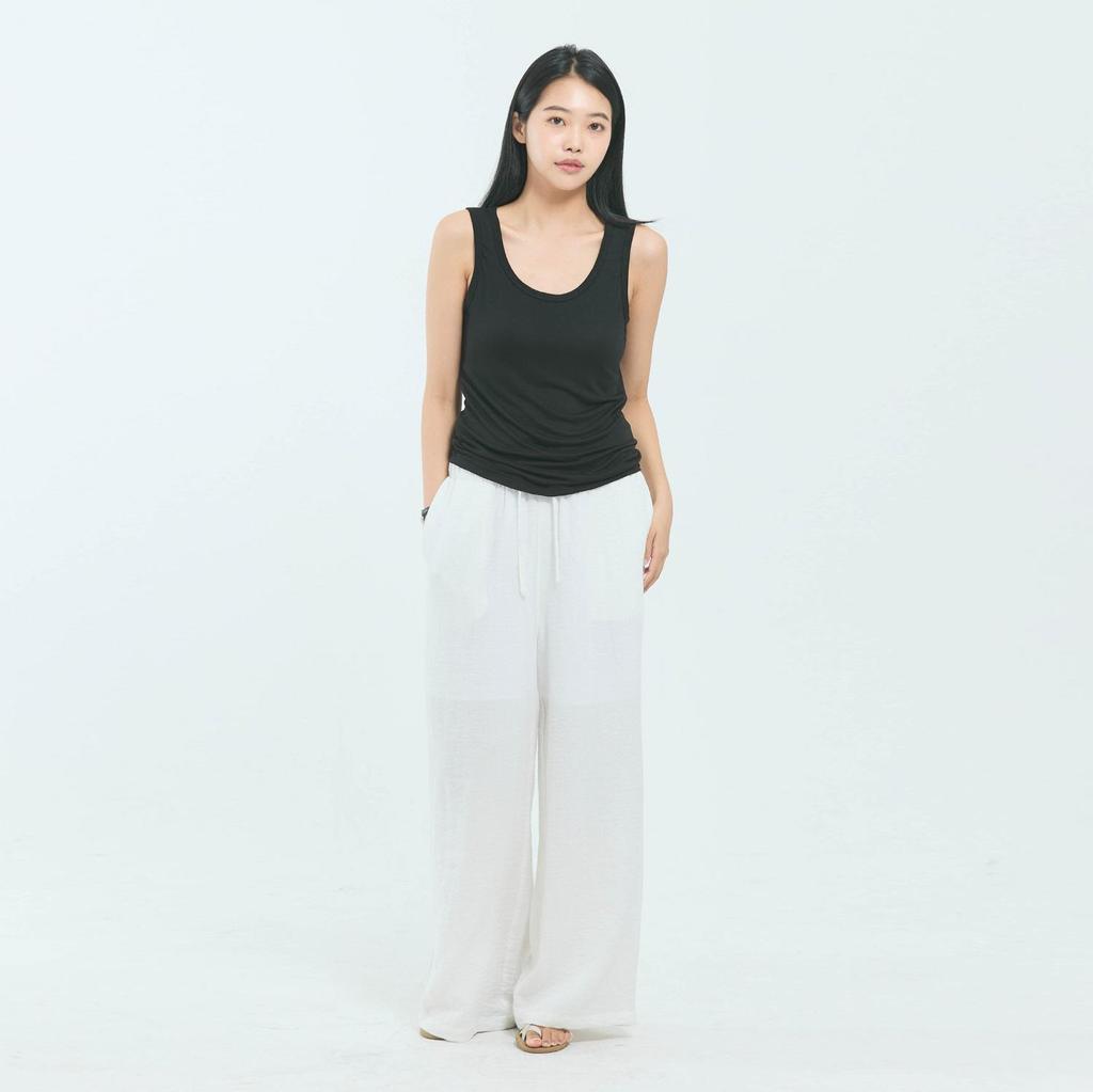 LEESLE Koreanischer Traditioneller Moderner Stil Modal Camisole mit integriertem BH — Tägliches Komfort-Essential | Weiß / Schwarz / Beige
