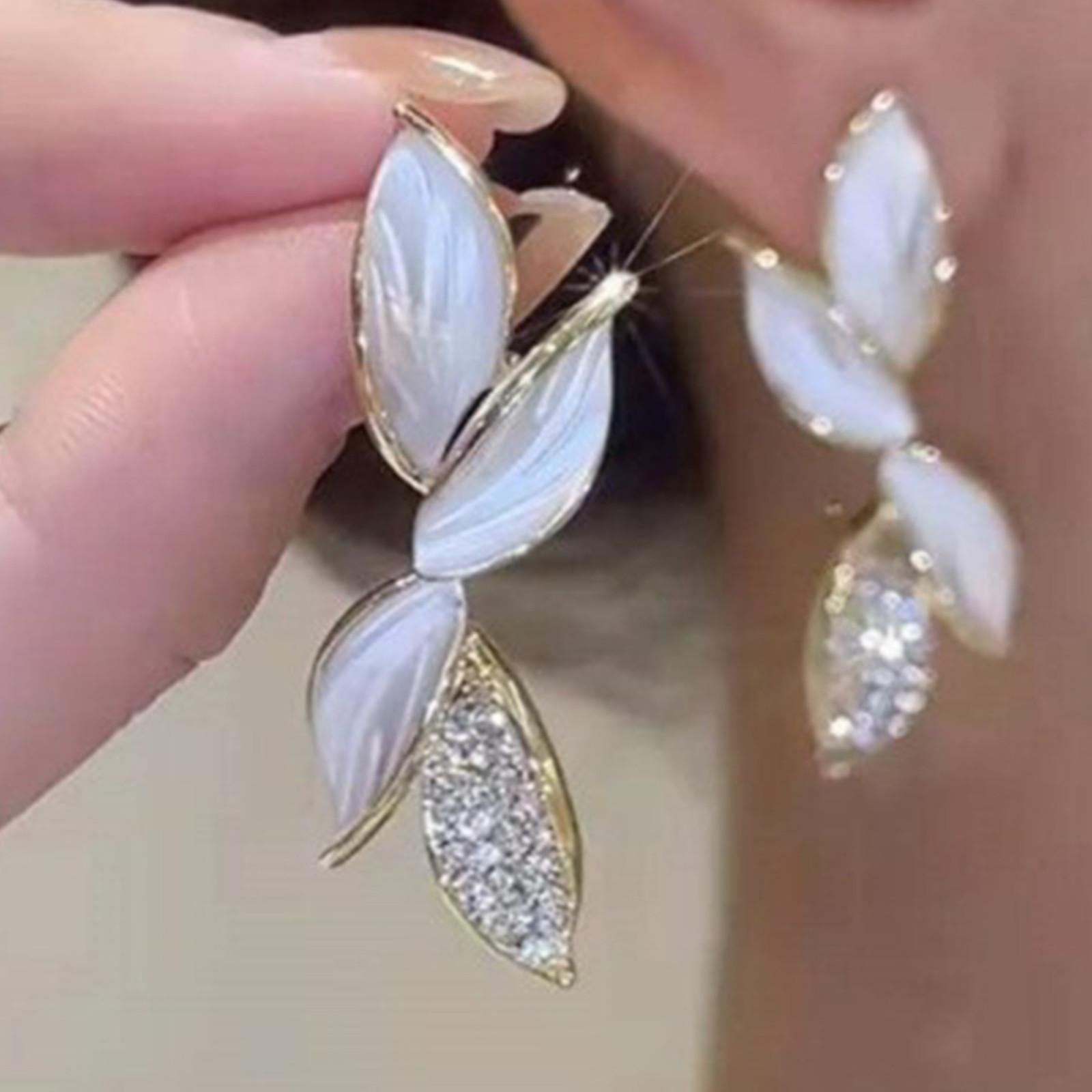 

Элегантные и универсальные серьги-листья со сверкающими бриллиантами и длинными листьями, подойдут женщинам с легкими роскошными серьгами One Size