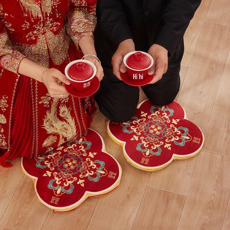 Red Wedding Kneeling Cushions for Tea Ceremony and Bride's Address Change - Complete Cotton Set.