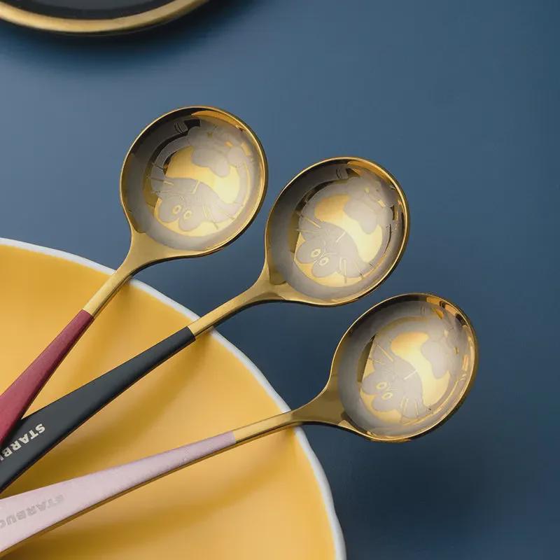 "Stilvoller Starbucks-Löffel aus Edelstahl: Niedliches Göttin- und Jingle-Cat-Design"