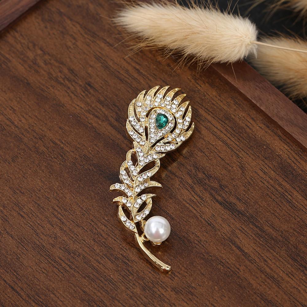 European Retro Peacock Feather Brooch with Zircon Inlay for Suits and Coats