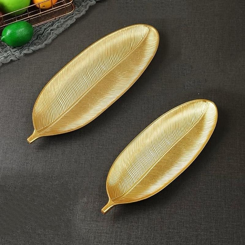 Leaf Shaped Fruit Plate Decorative Snack Tray Artistic Storage Tray for Living Room Event Parties and Daily Use