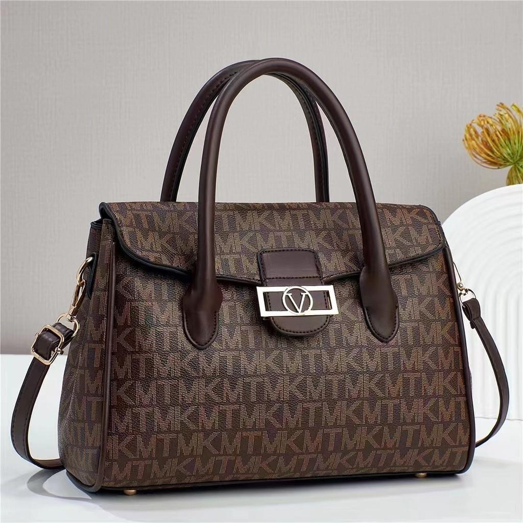 Stylish Boston Bag For Women With Large Capacity And Vintage Design In Black Color