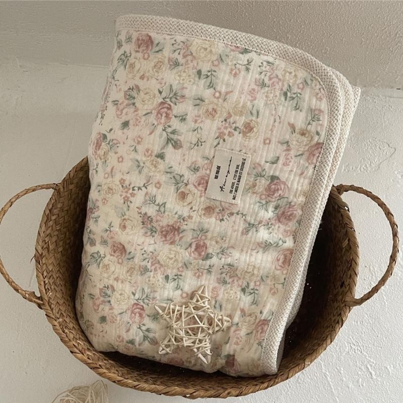 Couverture en Coton Imprimé Réversible Bord Crochet Fleur Couverture Polyvalente Double Épaisseur Chaude pour Bébés & Adultes