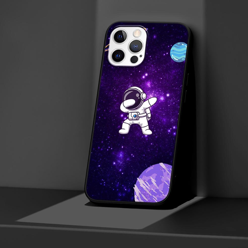 Cartoon Cute Astronaut Case for Apple iPhone 14 11 13 12 Pro Max XR 7 8 + SE 2020 XS 6 6s Plus 5 5s Black Silicone Phone Cover