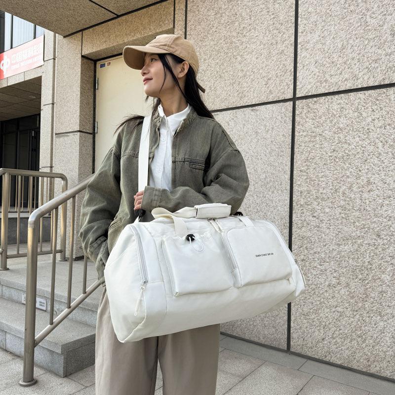 Large-capacity Men's and Women's Same Storage Bag Travel Bag New Outdoor Casual Shoulder Crossbody Bag