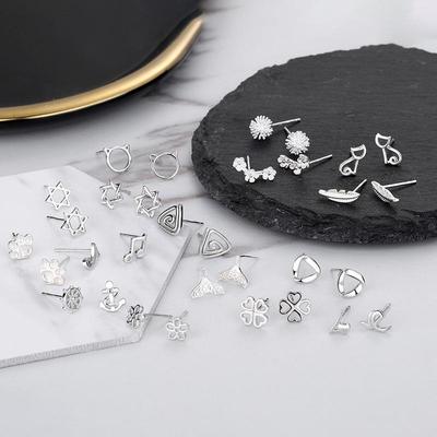 Koreanische minimalistische S925 Sterlingsilber kleine Weihnachts-Ohrringe für Damen
