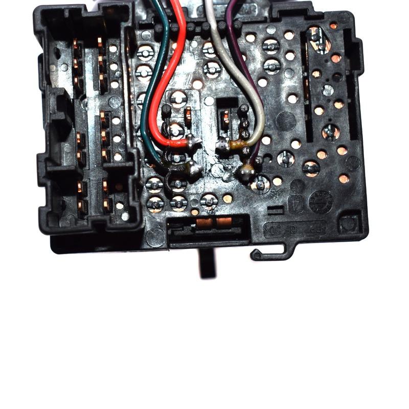 ISANCE Steering Indicator Column Turn Signal Switch For Renault Logan Thalia Dacia Dokker Duster Lodgy Sandero Stepway MK II