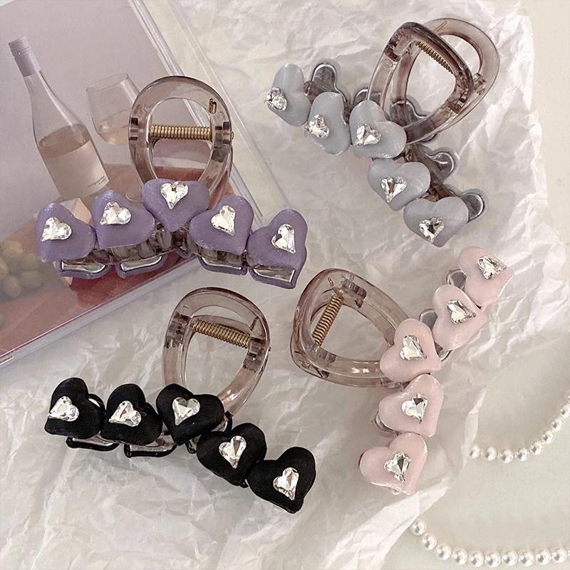 1pc Korean exquisite heart grabbing clip for women's high-end sense, new temperament hair clip, summer simple shark clip