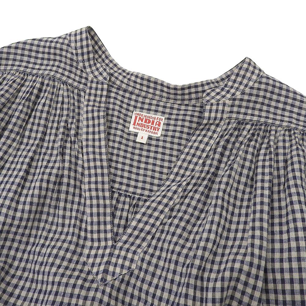 INDIA INDUSTRY Excellent condition Bshop exclusive check keyhole neck pullover shirt, women's, gray and navy. tops 1 Gray / navyUsed
