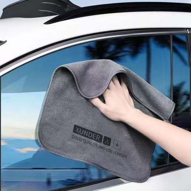 Microfiber Car Drying Towel - Absorbent, Lint-Free, Quick-Drying