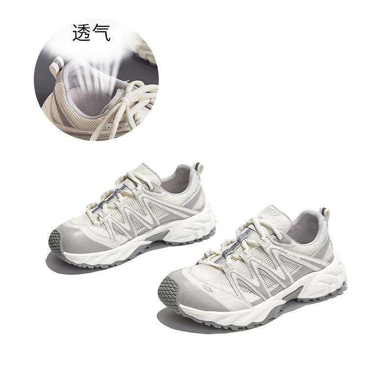 Suction Film Bottom Dad Shoes Women's 2025 Summer New Flat Bottom Running Breathable Sports Shoes Women's Casual Versatile Shoes Children