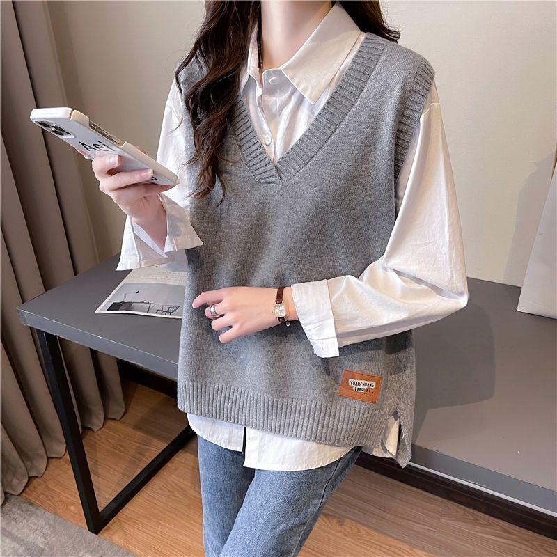 V-neck Knitted Vest for Women In Autumn Loose Vest Lazy Style Layering Over Sleeveless Waistcoat and Waistcoat