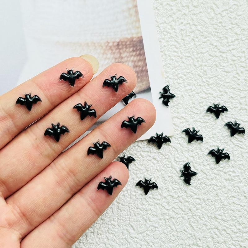 100 Pcs New Cute Mini Resin Halloween Bat Flatback Ornament Jewelry Making Manicure Hairwear Accessories A37