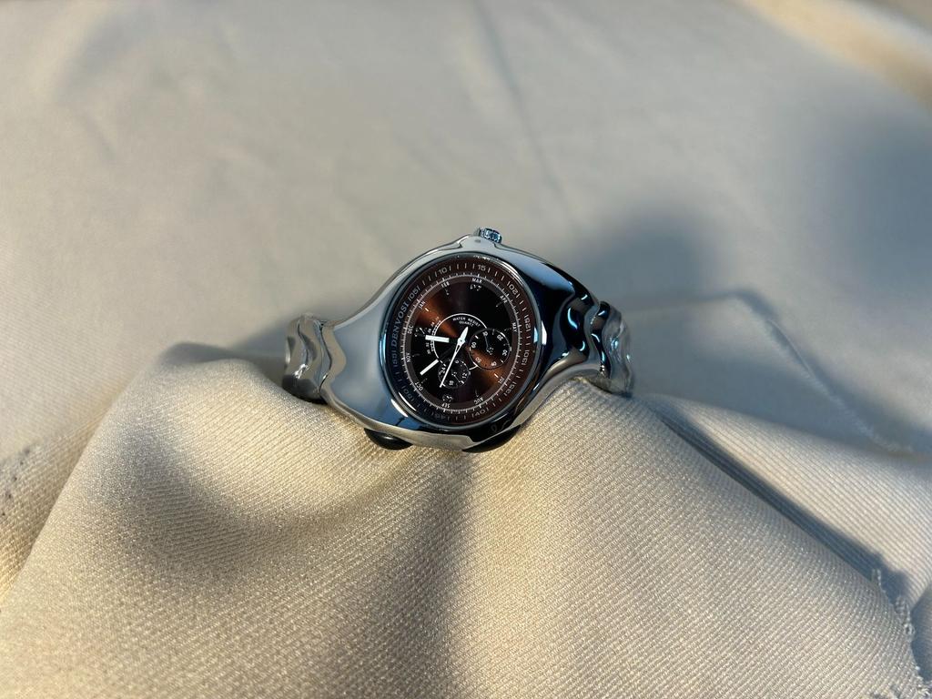 Reloj Y2K Millennium con Forma Especial Retorcida Estilo Reloj Retro de Nicho