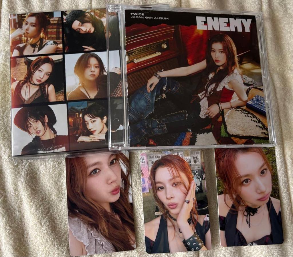 [USED] TWICE 'ENEMY' SANA Edition ONCE Japan Edition Opened with Sana Trading Card