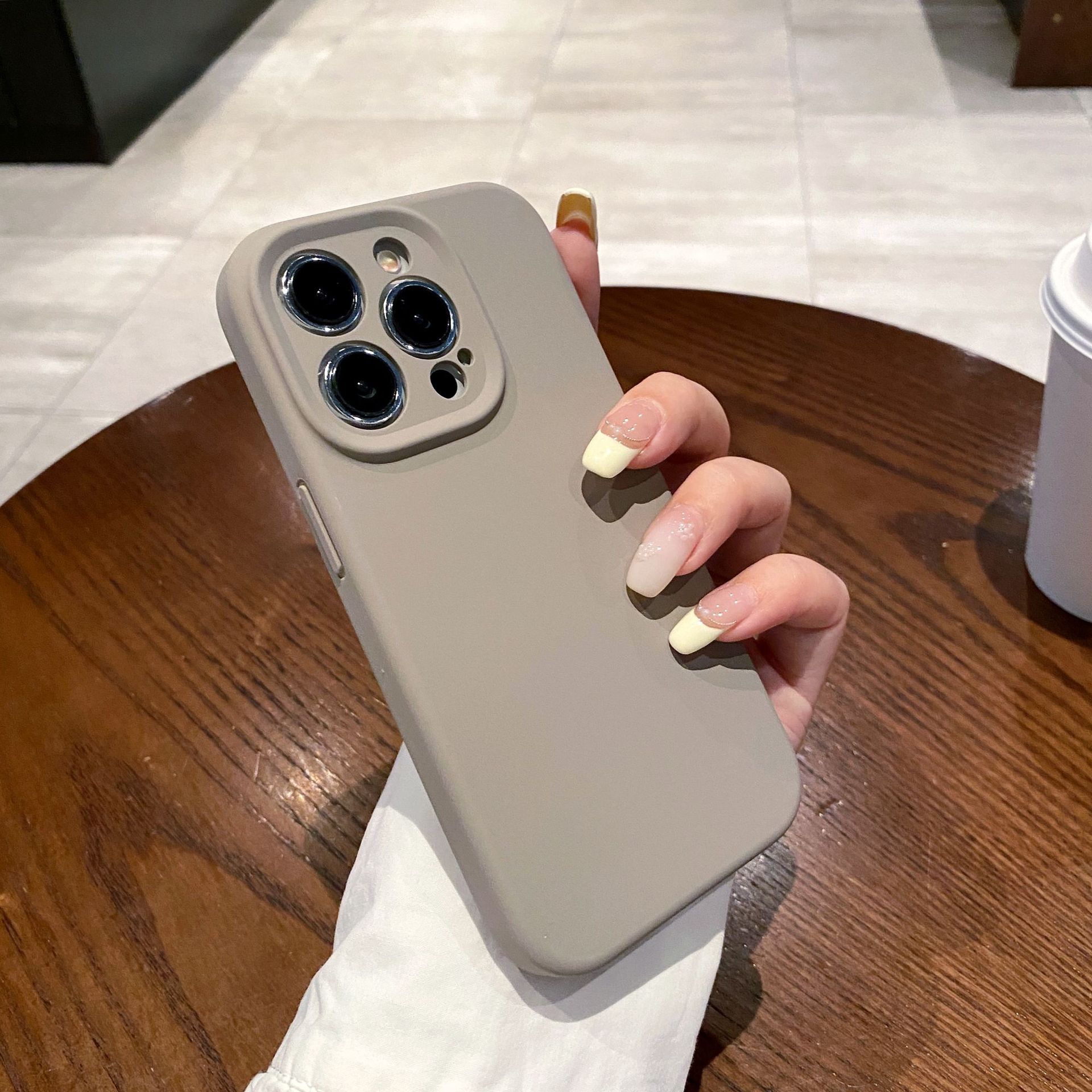 

For Apple 16 Liquid Silicone Phone Case Soft Silicone for IPhone 15 Promax Magnetic Full Package Thickened Anti Drop Apple 13ProMax