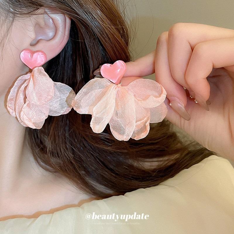 Silver Needle Pink Chiffon Flower Fringed Stud Earrings Small Fresh and Sweet Vacation Style Earrings Light Luxury High-end Earrings Women