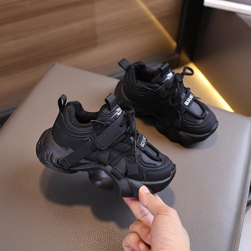 Boys and girls children's sports shoes 2025 autumn new running shoes breathable mesh Velcro soft-soled dad shoes