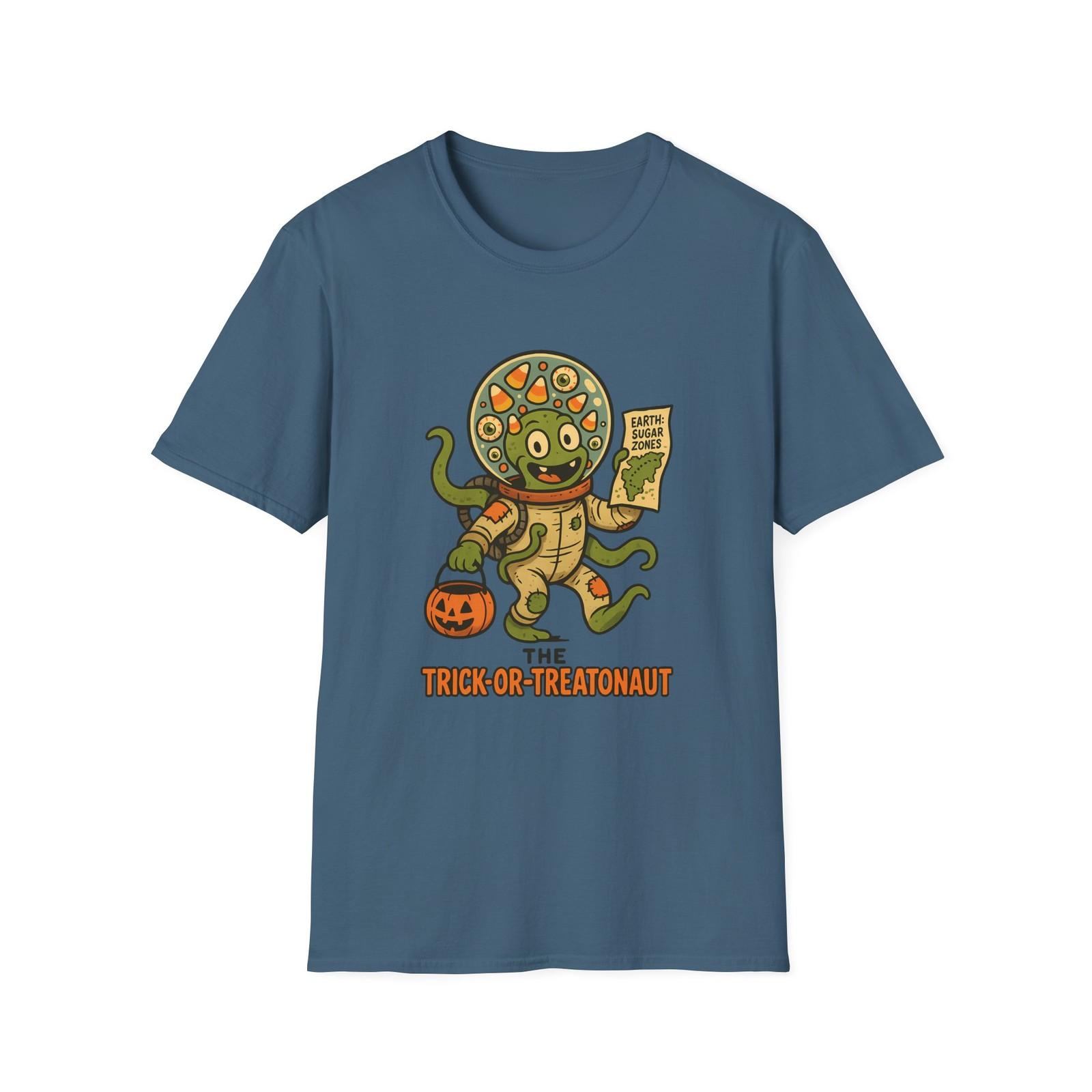 Unisex Softstyle T-Shirt Mens Womens Tees Top Trick-or-Treatonaut Funny Alien Halloween Candy Bucket XL