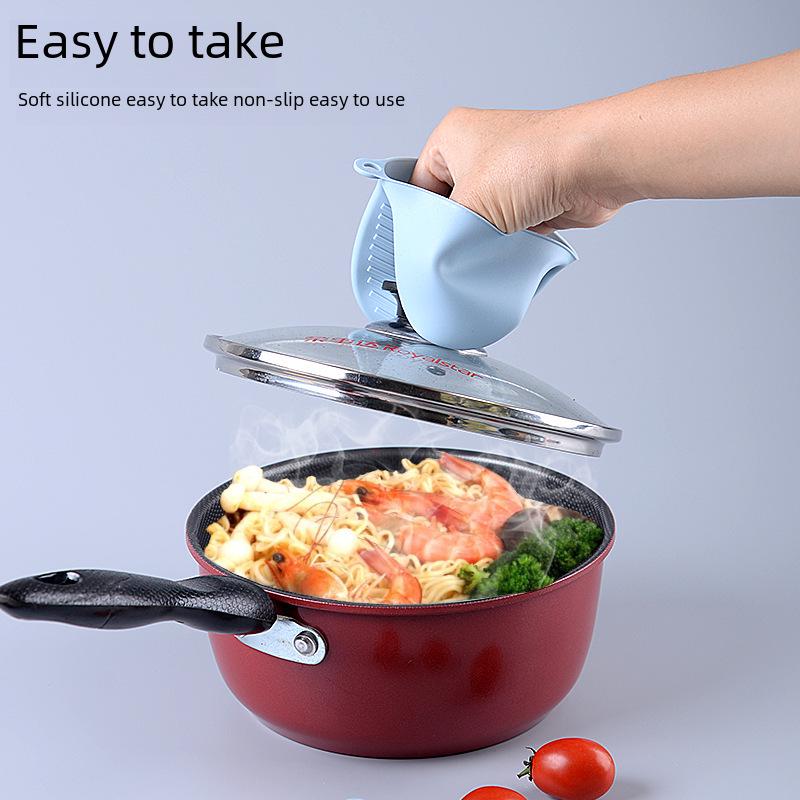 Thickened Silicone Shark Two-Finger Anti-Scald Kitchen Gloves