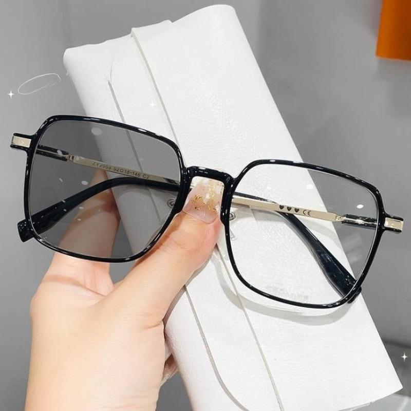 +100~+400 2pcs Fashion brown large frame square color changing reading glasses for women high-definition reading glasses