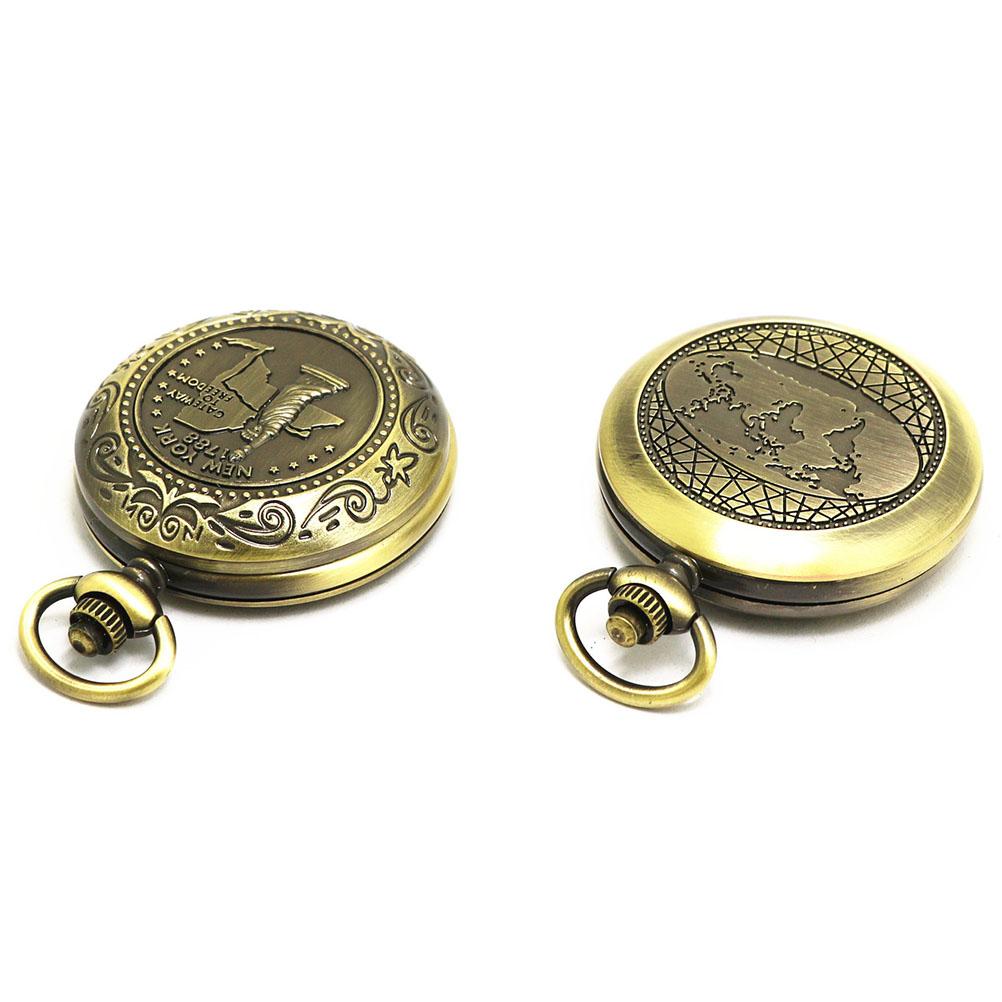 Retro Compass Portable Classic Compass with Metal Chain for Outdoor Activities