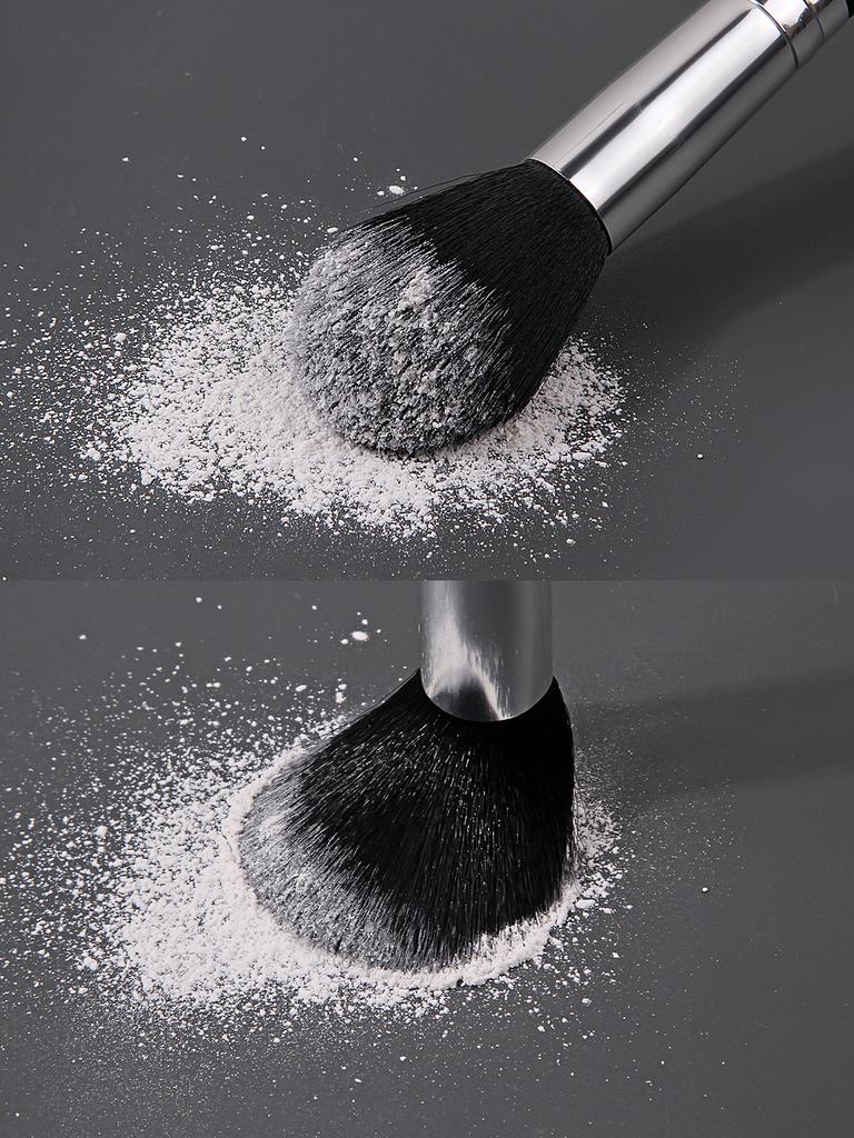 Black Flame Highlighter Brush Face Makeup Brush Soft Bristle Blush Brush Loose Powder New Beginner Easy to Use Makeup Tool