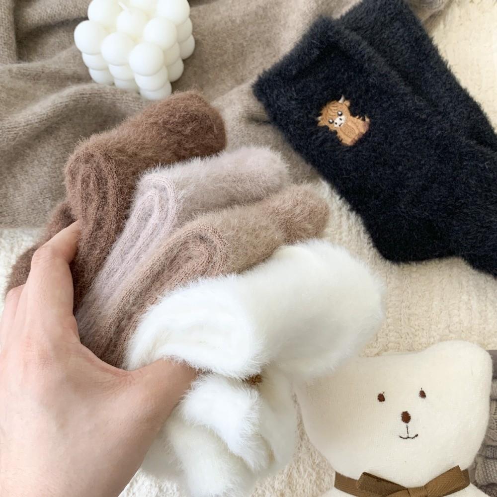 Fleece Thickened Floor Socks Warm Furry Plush Socks Autumn Winter Mid-tube Stockings Women