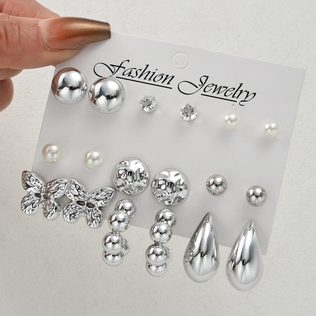 9 Pairs Vintage Heart Teardrop Knot Earrings Set For Women Pearl Crystal Minimalist Stud Hoop Earrings Trendy Daily Wear Jewelry